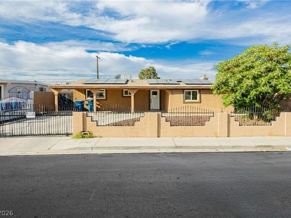 1808 E Webb Avenue , North Las Vegas, NV 89030