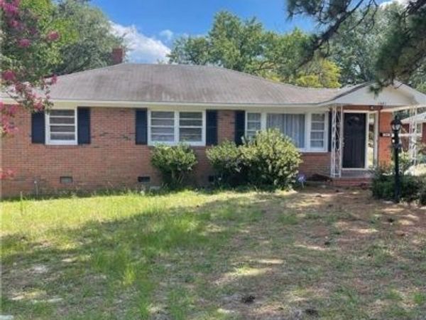 1861 Broadell Drive, Fayetteville, NC 28301