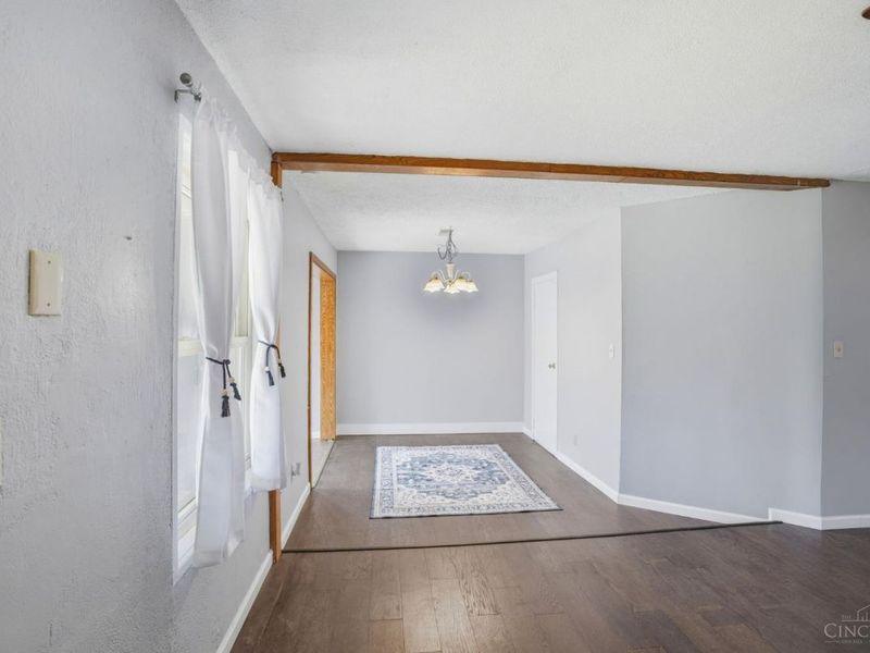 635 Carefree Drive, Union Twp, OH 45244 Photo 11