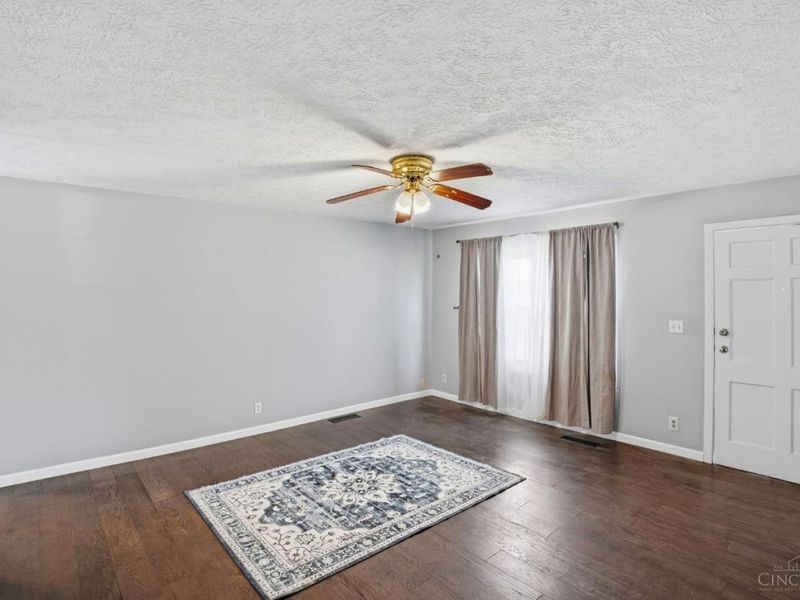 635 Carefree Drive, Union Twp, OH 45244 Photo 6