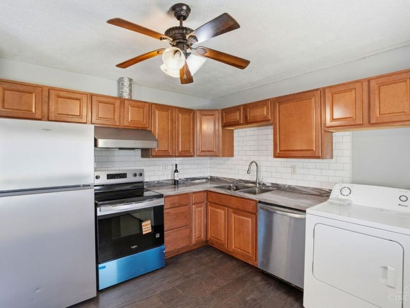 635 Carefree Drive, Union Twp, OH 45244 Photo 9