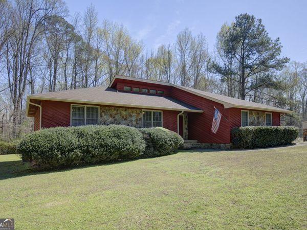 285 Merrydale Drive, Fayetteville, GA 30215