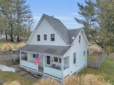 102 Lougheed Road, Oneonta, NY 13820