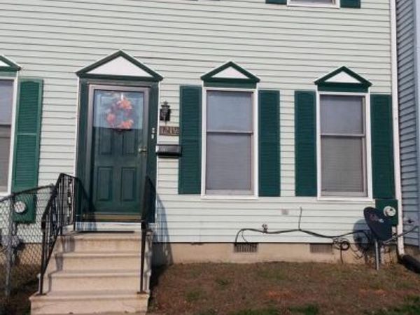 1219 APPLE STREET, WILMINGTON, DE 19801