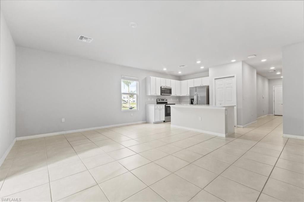 15245 Wildflower Cir, Naples, FL 34119 Photo