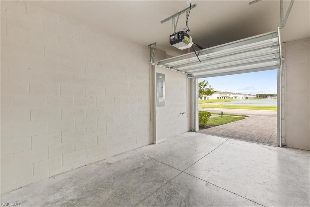 15245 Wildflower Cir, Naples, FL 34119 Photo