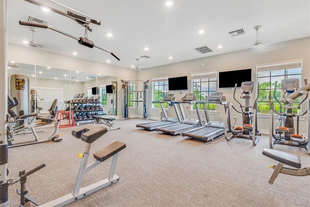 15245 Wildflower Cir, Naples, FL 34119 Photo