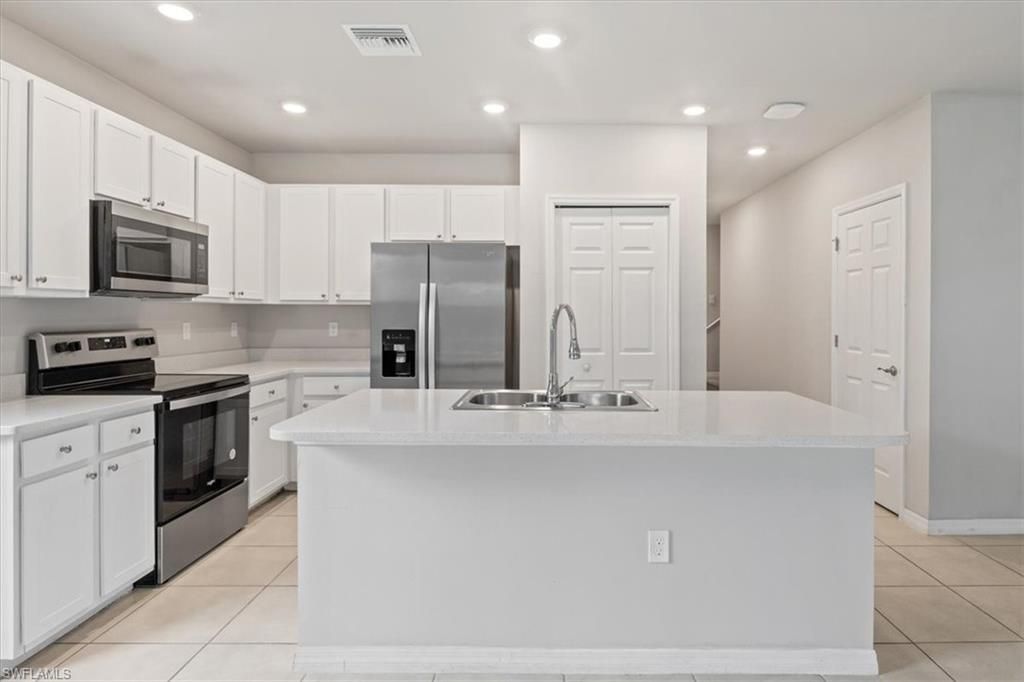 15245 Wildflower Cir, Naples, FL 34119 Photo