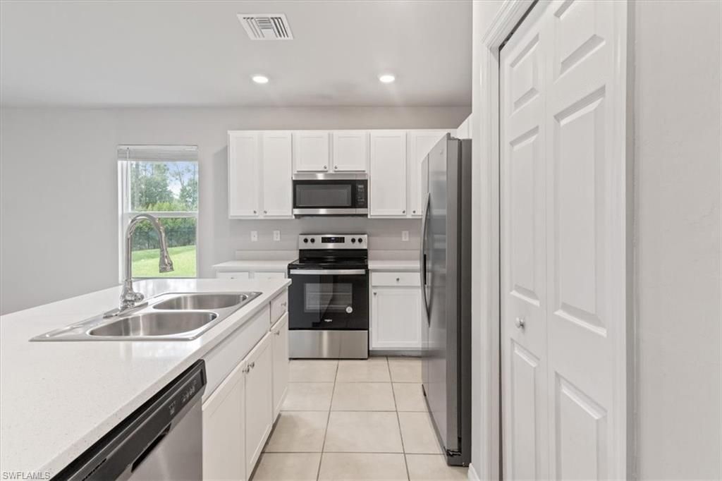 15245 Wildflower Cir, Naples, FL 34119 Photo