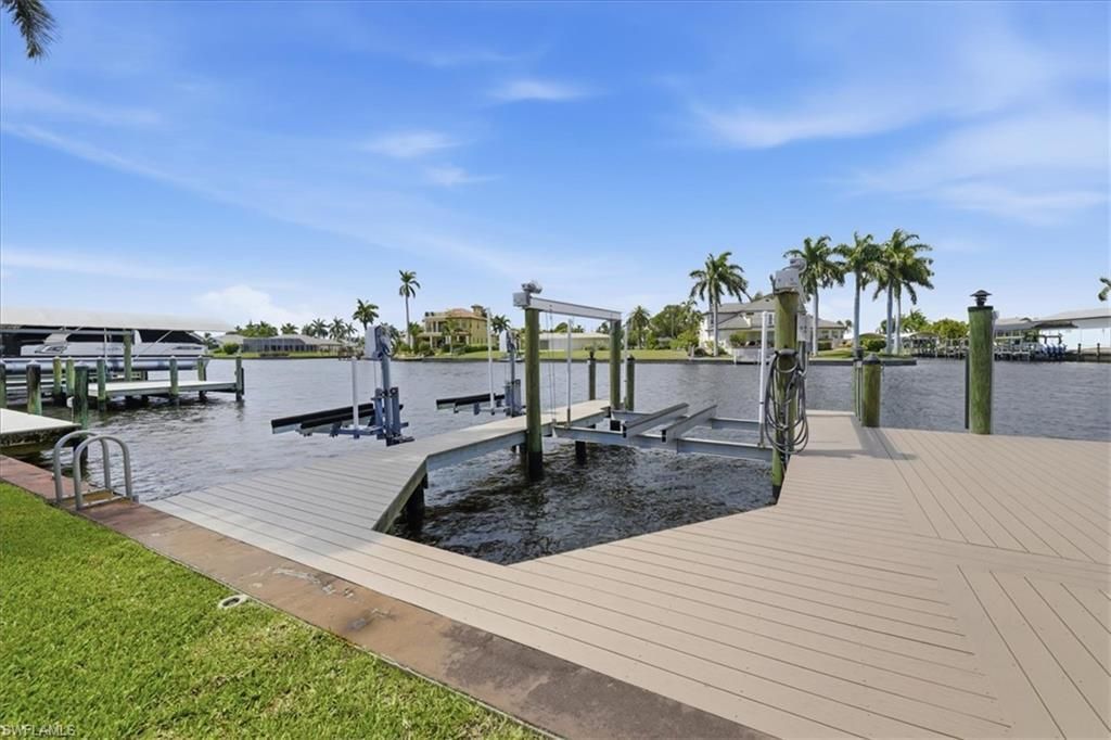 3614 SE 21st Ave, Cape Coral, FL 33904 Photo