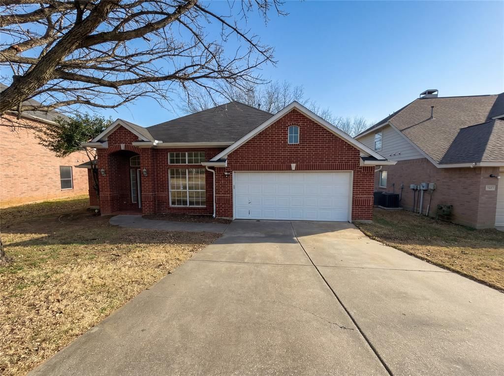 7617 Nightfall Drive, Denton, TX 76210 Main Photo