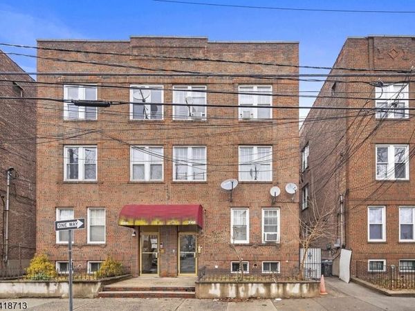 250 Clendenny Ave, Jersey, NJ 07304