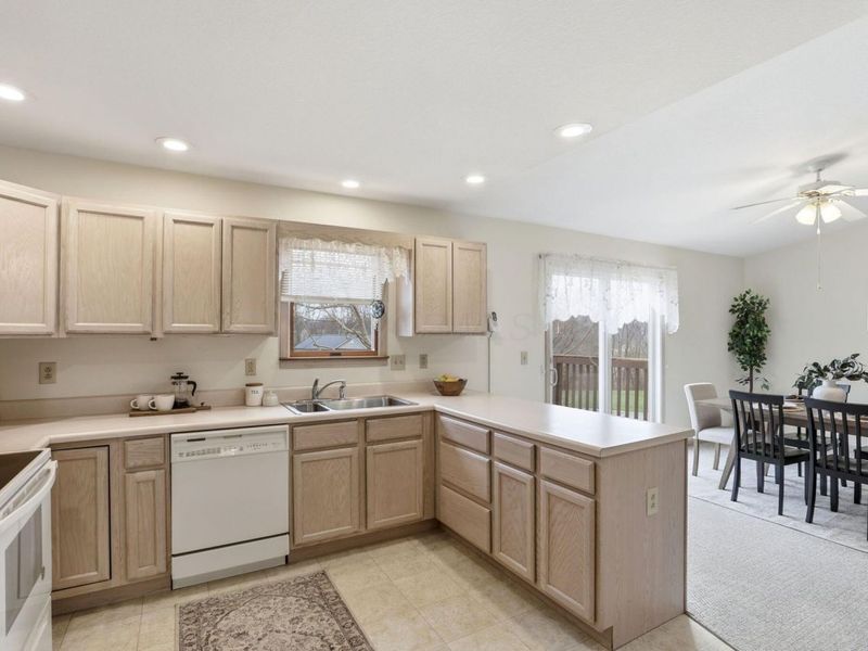 978 Blueberry Court, Newark, OH 43055 Photo 13