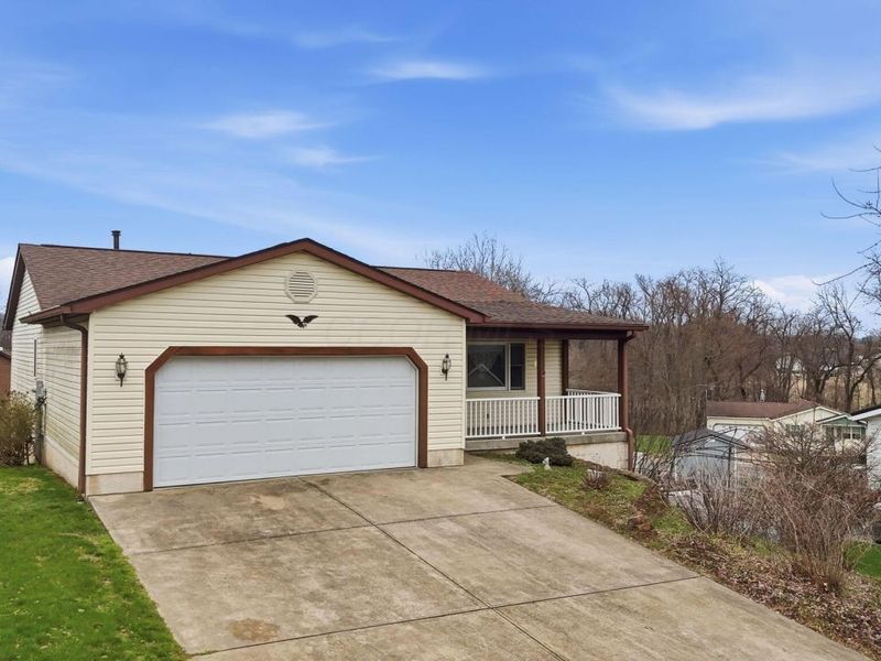 978 Blueberry Court, Newark, OH 43055 Photo 2