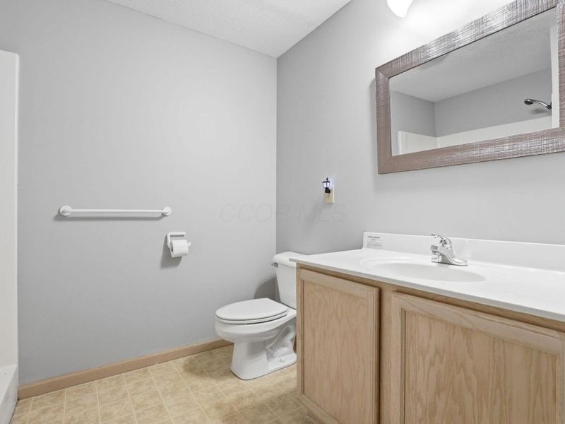 978 Blueberry Court, Newark, OH 43055 Photo 32