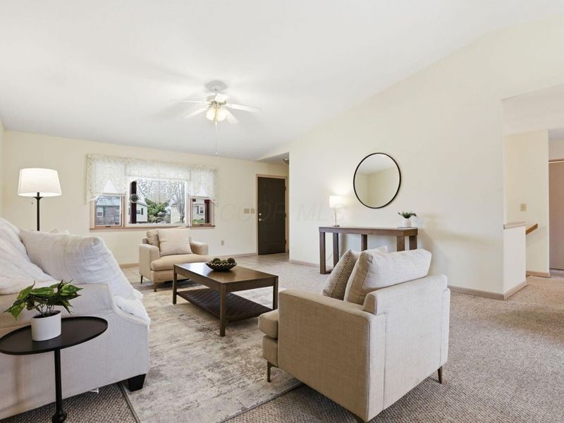 978 Blueberry Court, Newark, OH 43055 Photo 8