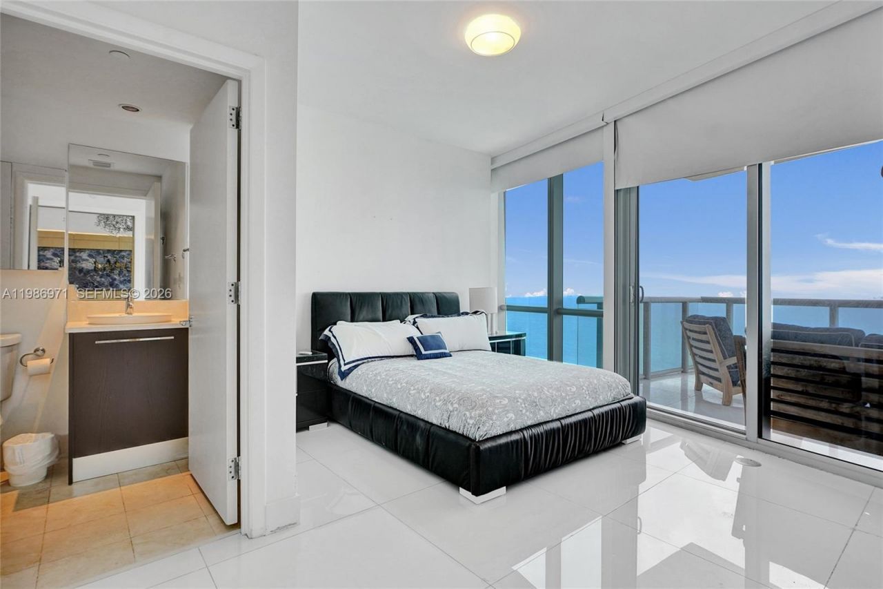 17121 Collins Ave , Unit 3206, Sunny Isles Beach, FL 33160 Photo