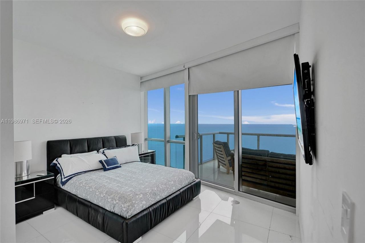 17121 Collins Ave , Unit 3206, Sunny Isles Beach, FL 33160 Photo
