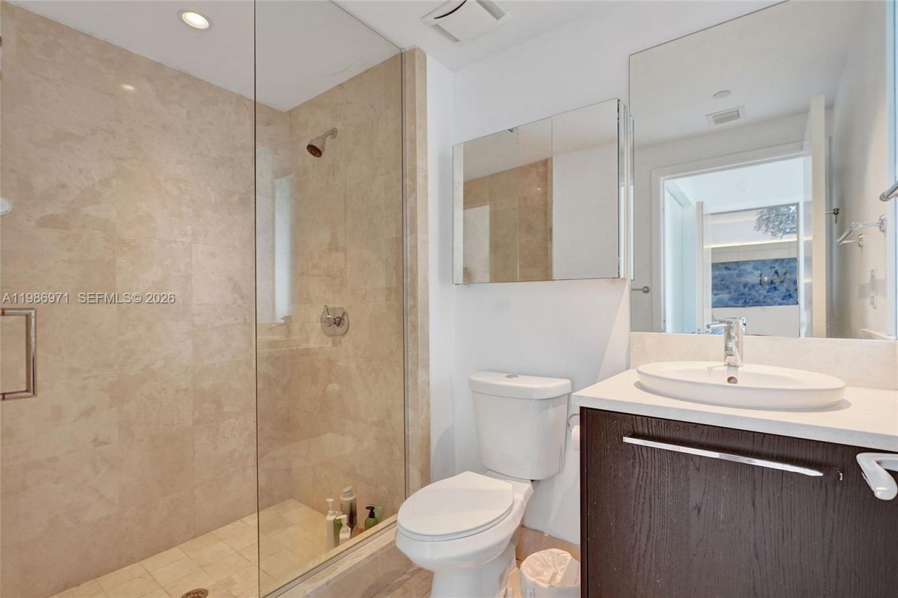 17121 Collins Ave , Unit 3206, Sunny Isles Beach, FL 33160 Photo