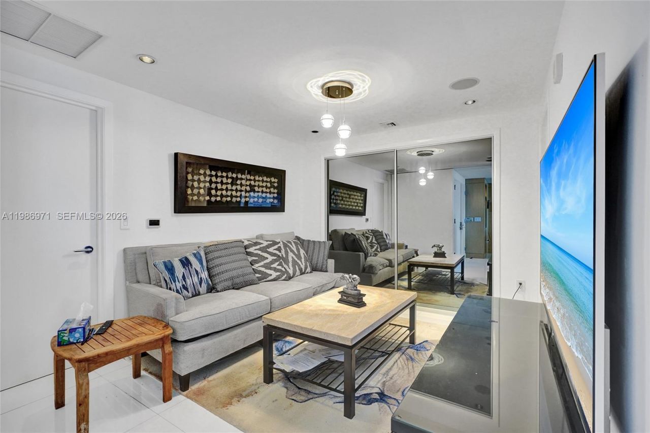 17121 Collins Ave , Unit 3206, Sunny Isles Beach, FL 33160 Photo