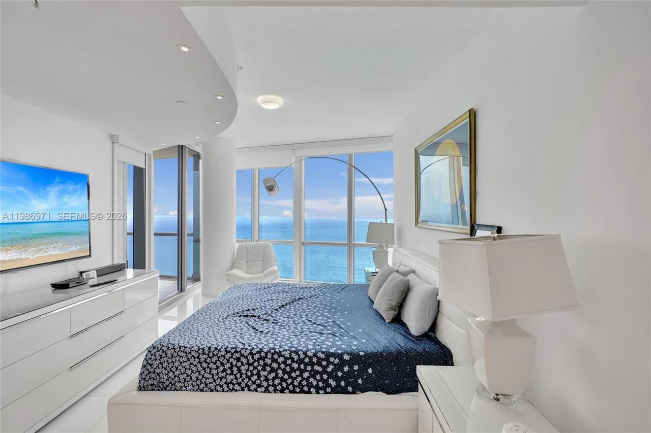 17121 Collins Ave , Unit 3206, Sunny Isles Beach, FL 33160 Photo