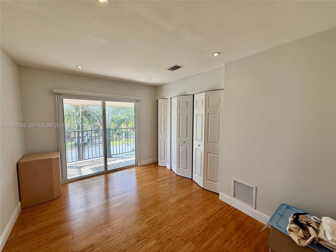 211 189th Ter , Sunny Isles Beach, FL 33160 Photo