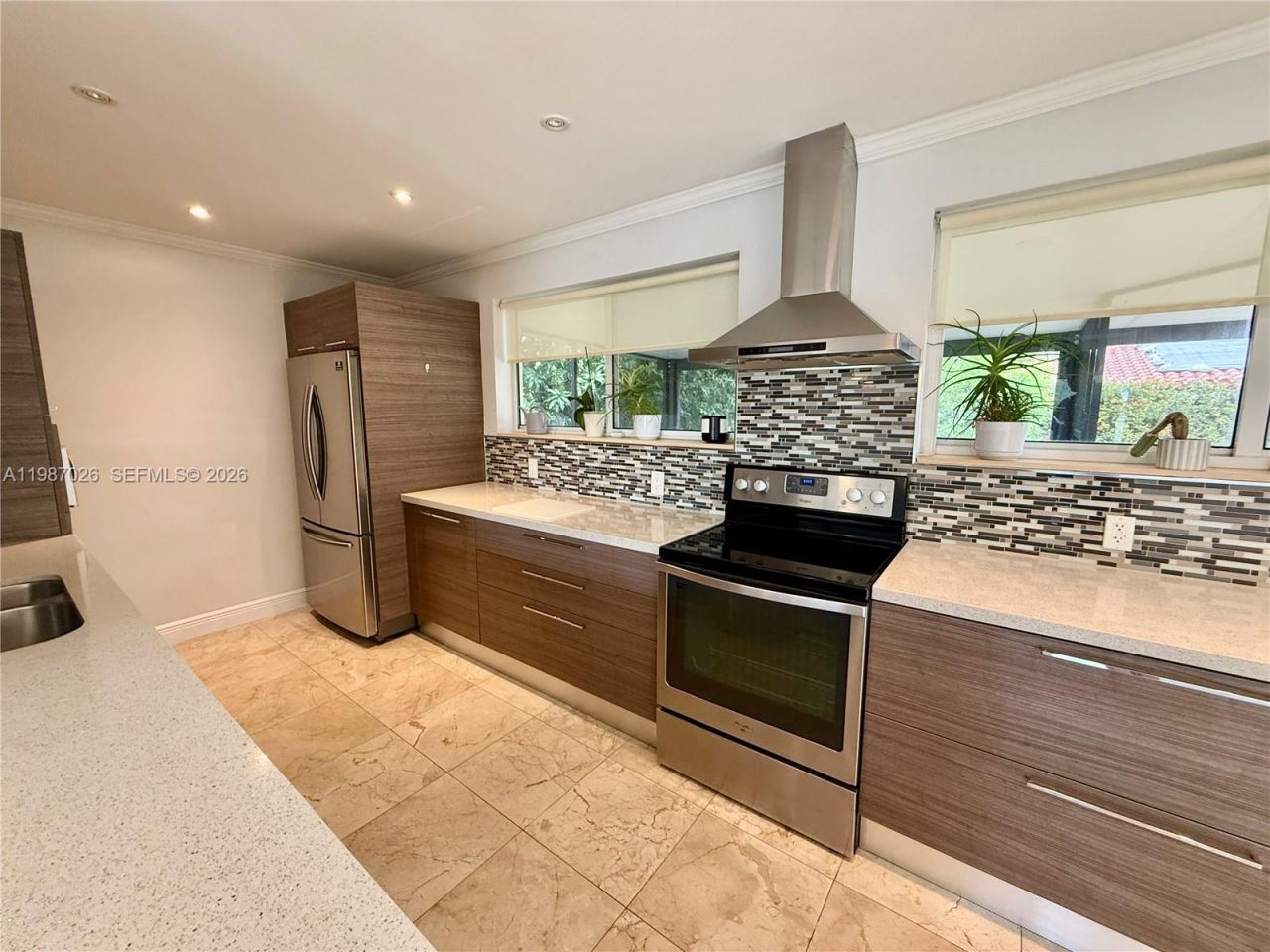 211 189th Ter , Sunny Isles Beach, FL 33160 Photo