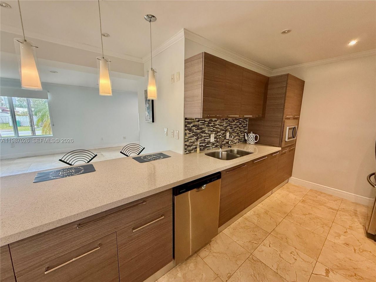 211 189th Ter , Sunny Isles Beach, FL 33160 Photo