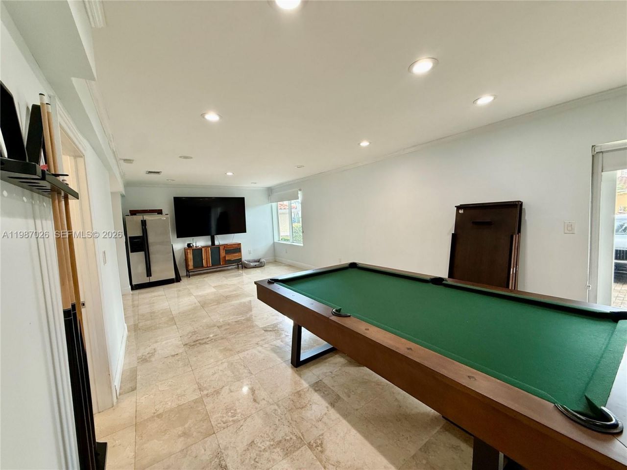 211 189th Ter , Sunny Isles Beach, FL 33160 Photo