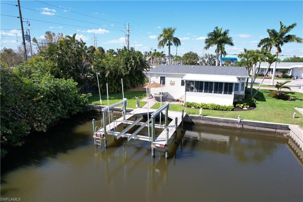 17520 Azalea Ln, Fort Myers Beach, FL 33931 Photo