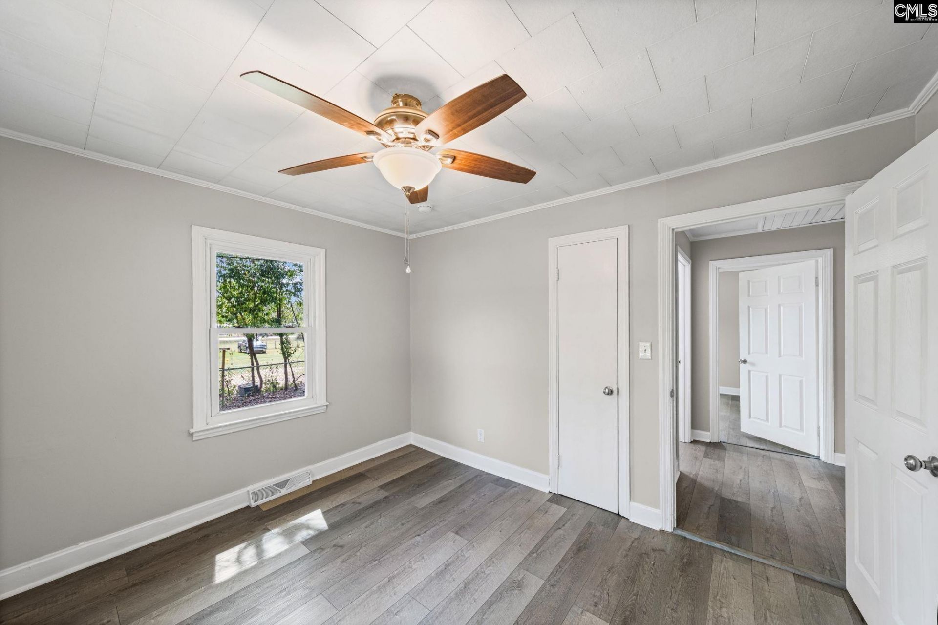 66 Elizabeth Street  Photo 15