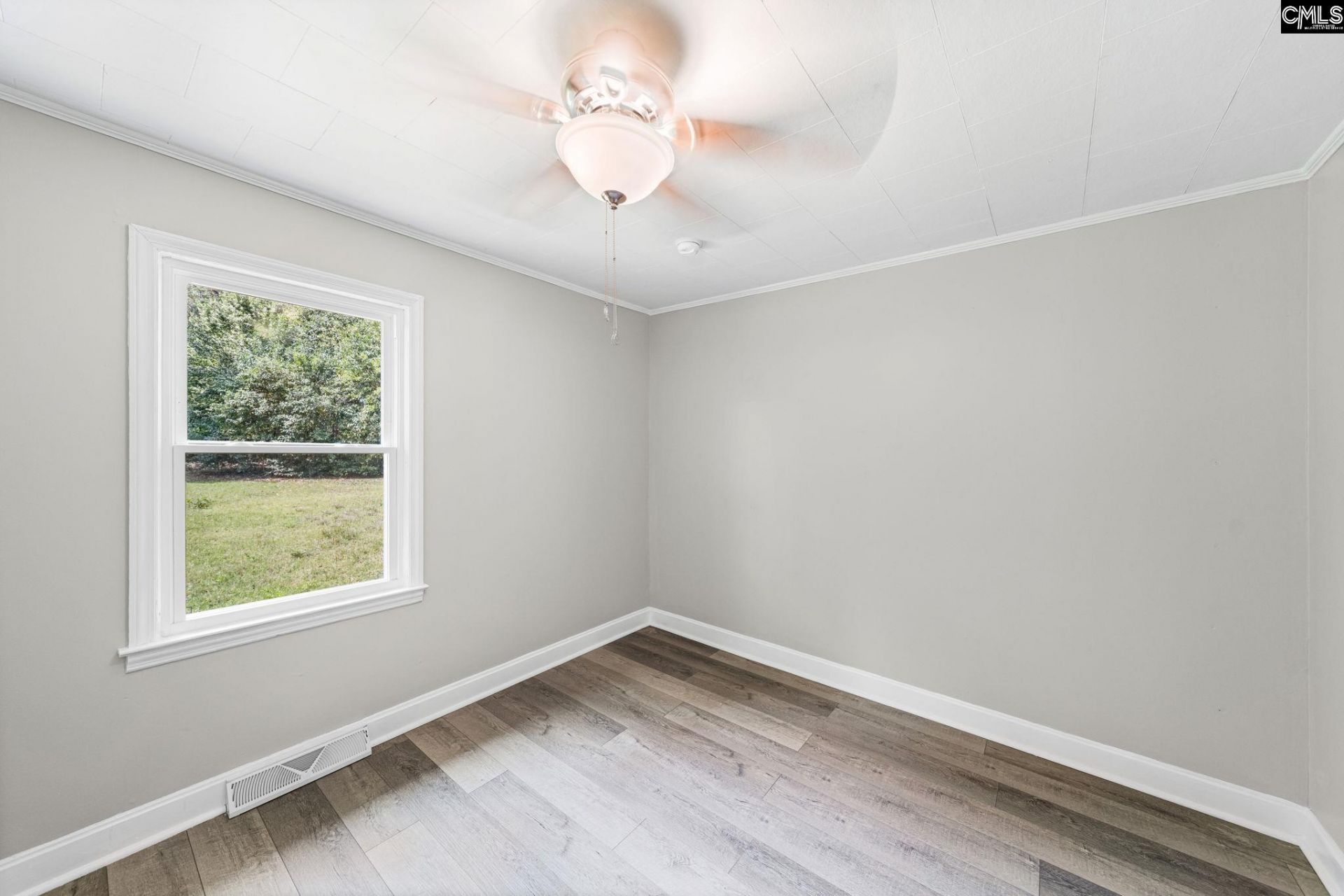 66 Elizabeth Street  Photo 16