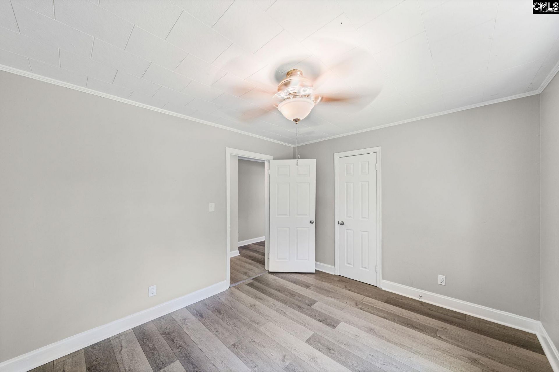 66 Elizabeth Street  Photo 21