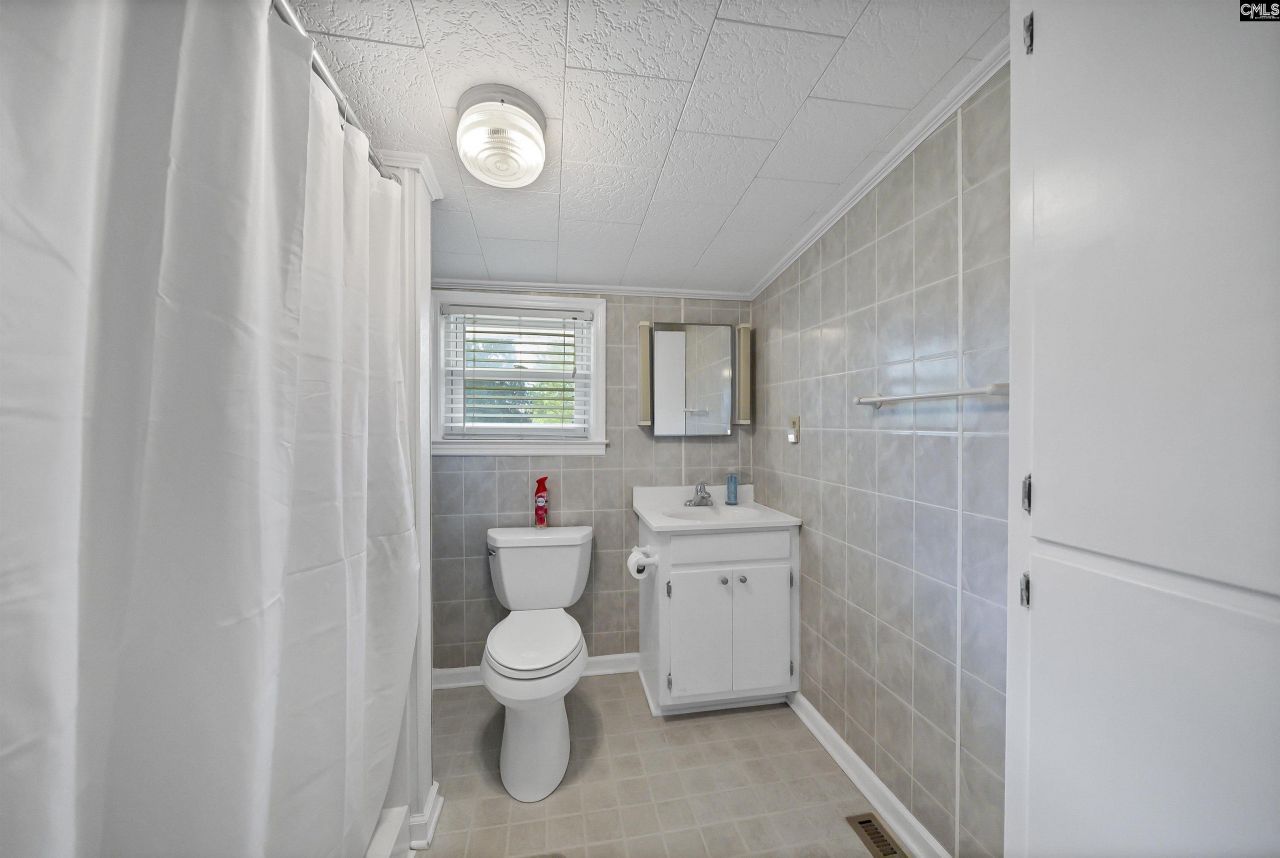 2032 Piedmont Street  Photo 18