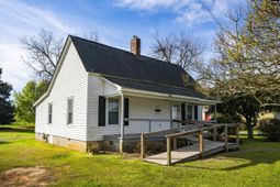 2032 Piedmont Street  photo 4