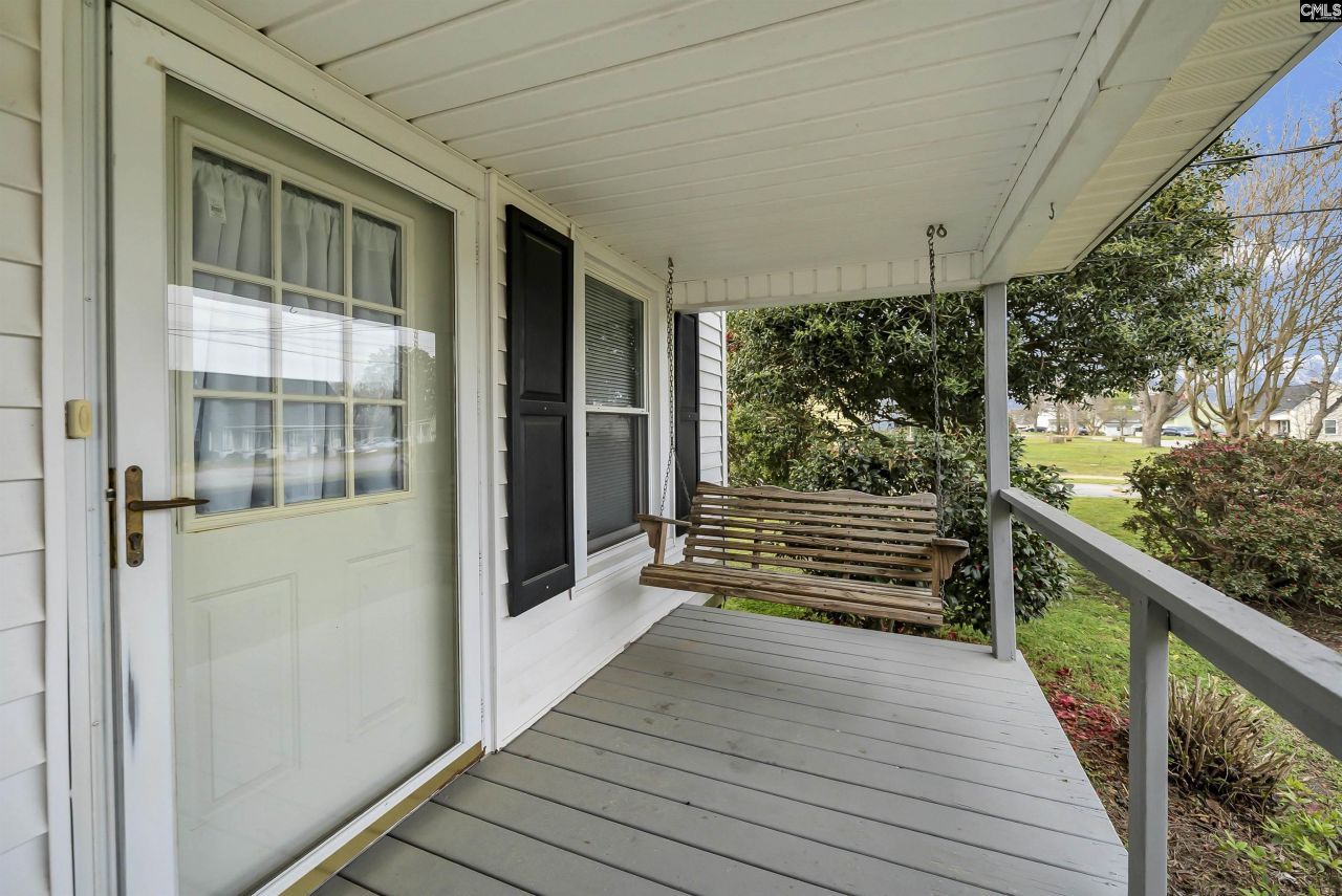 2032 Piedmont Street  Photo 5