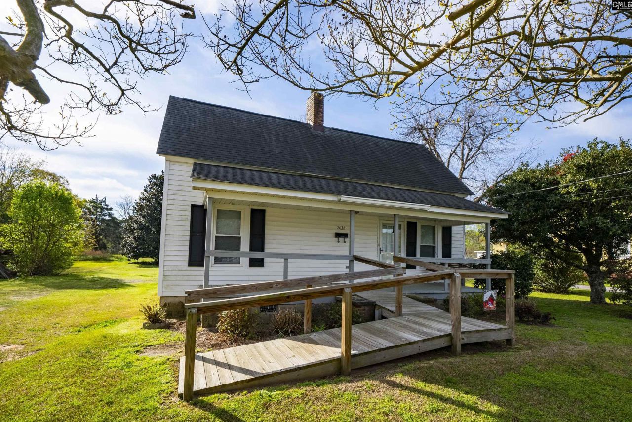 2032 Piedmont Street  Photo 6