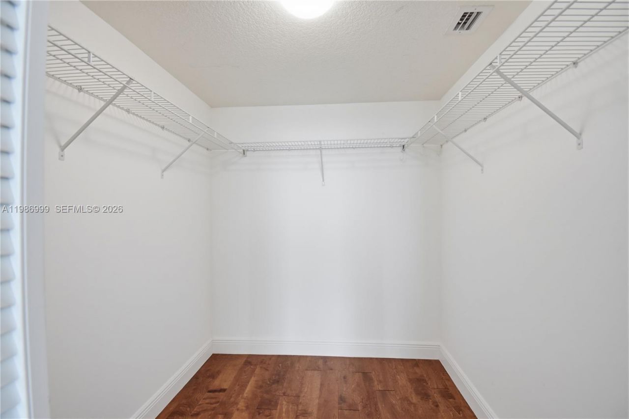 1800 N Bayshore Dr, Unit 3115, Miami, FL 33132 Photo