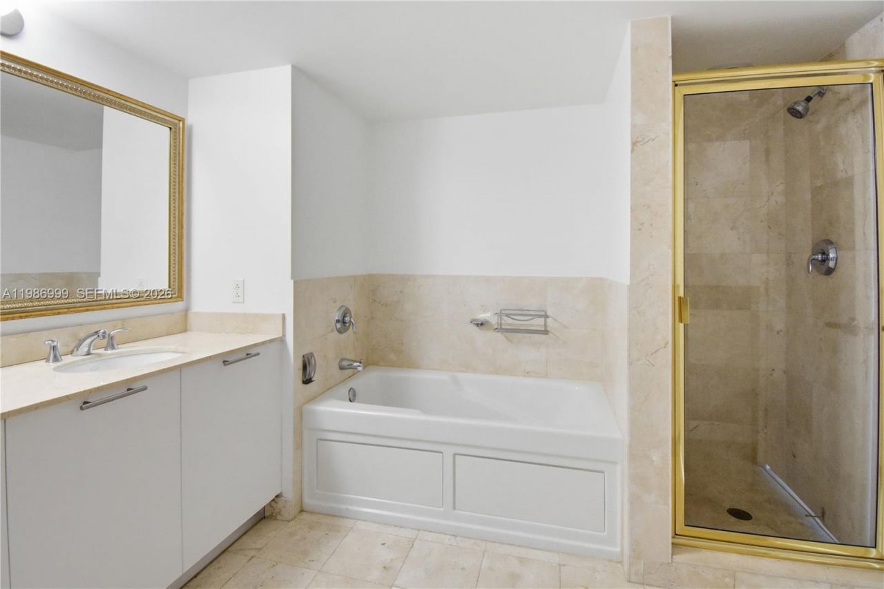 1800 N Bayshore Dr, Unit 3115, Miami, FL 33132 Photo