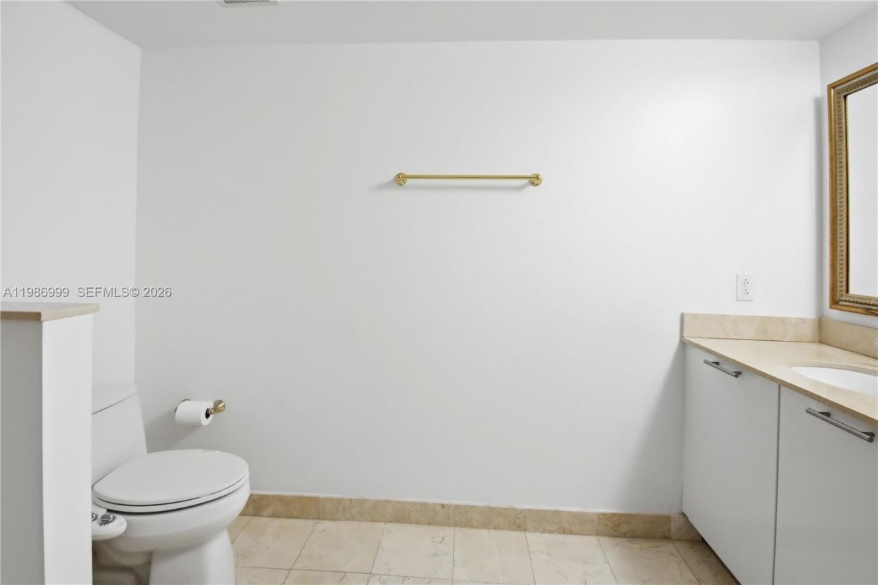 1800 N Bayshore Dr, Unit 3115, Miami, FL 33132 Photo