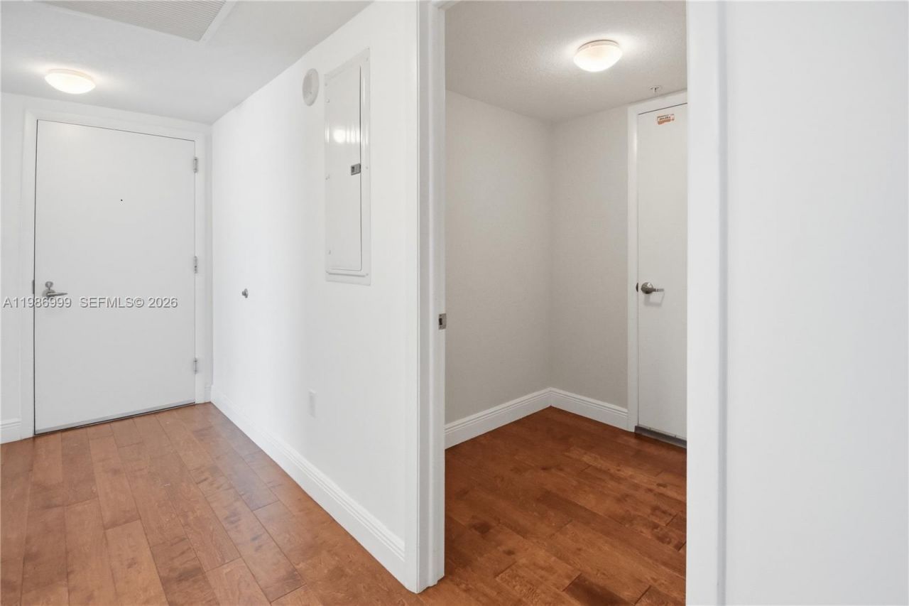 1800 N Bayshore Dr, Unit 3115, Miami, FL 33132 Photo