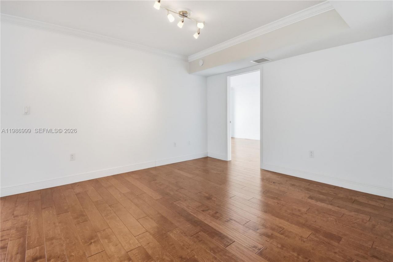 1800 N Bayshore Dr, Unit 3115, Miami, FL 33132 Photo