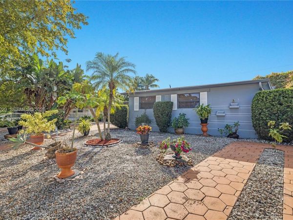 12890 NE Miami Ct , North Miami, FL 33161