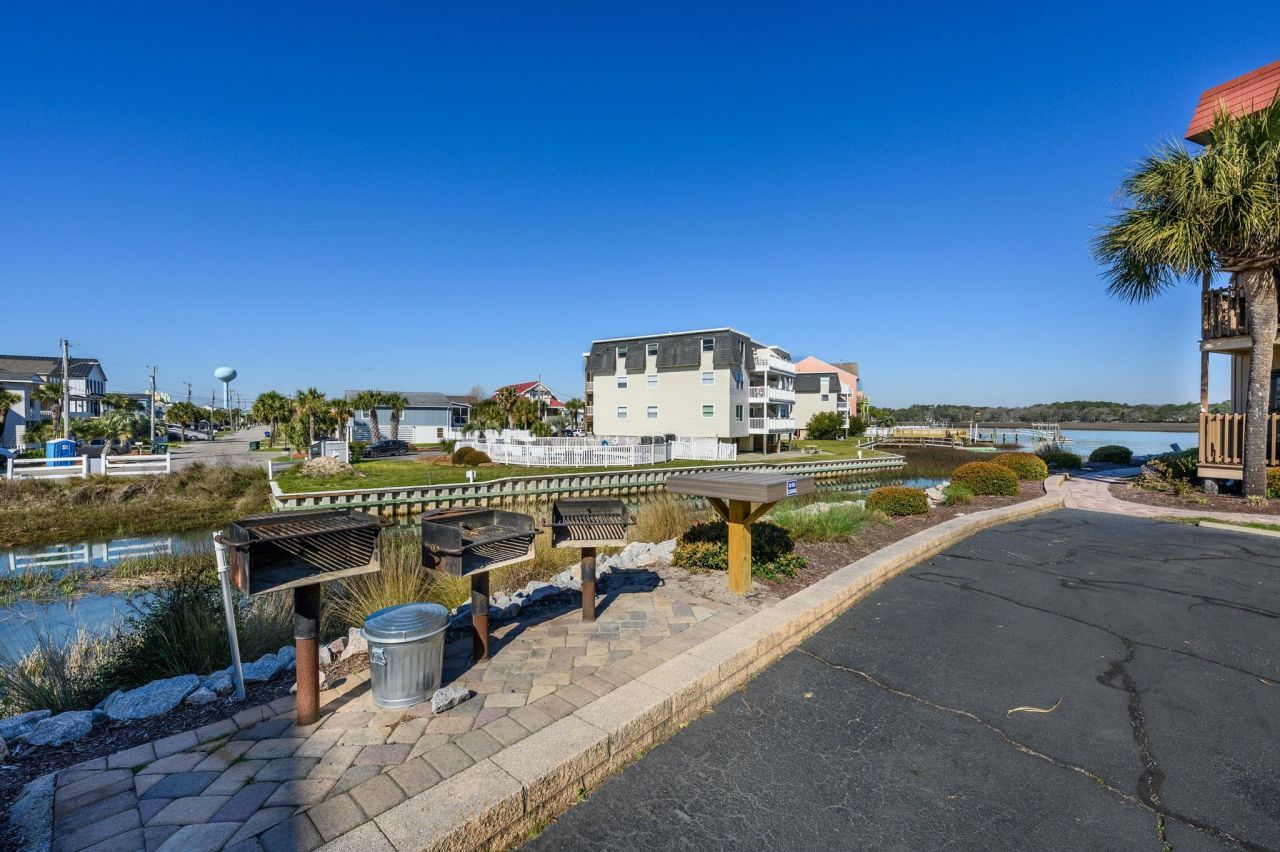 6309 Ocean Blvd. N Photo 26