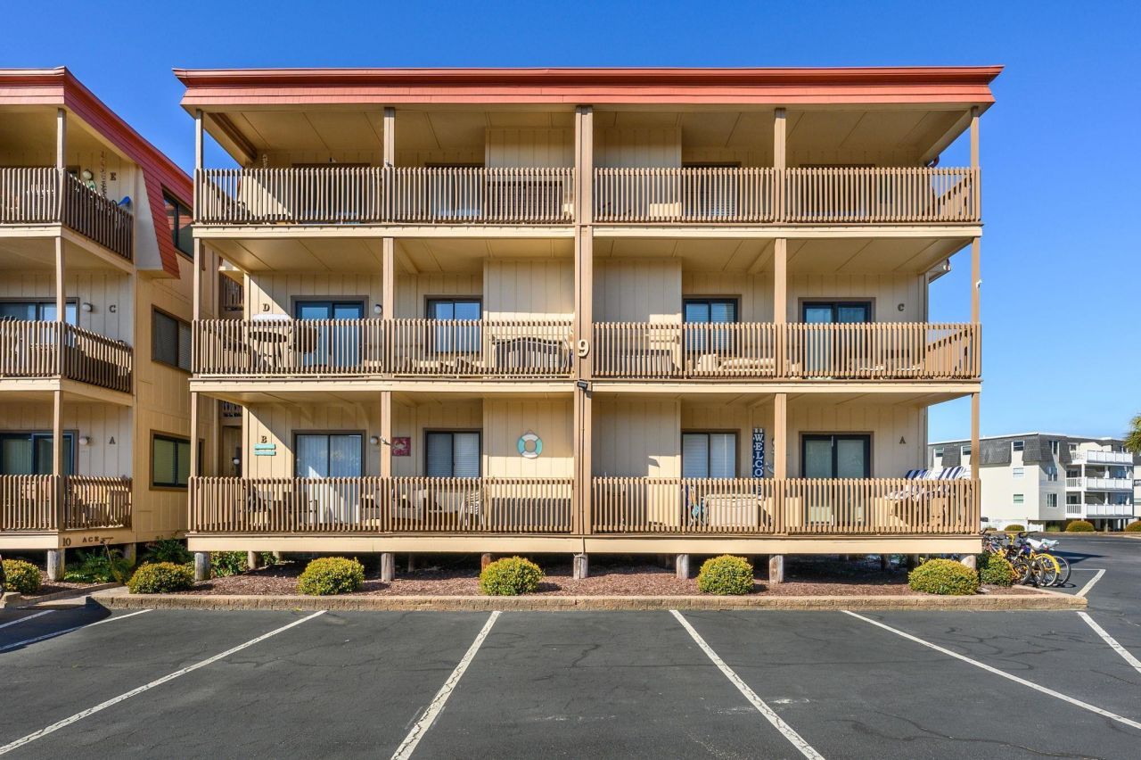 6309 Ocean Blvd. N Photo 5