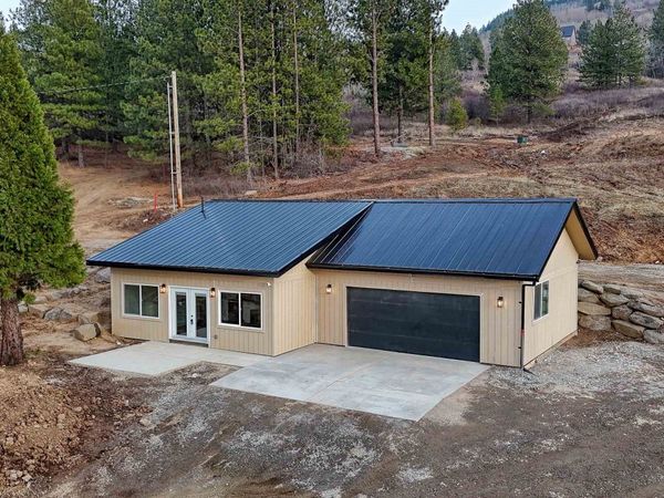 23422 E HENRY Rd Rd, Greenacres, WA 99016