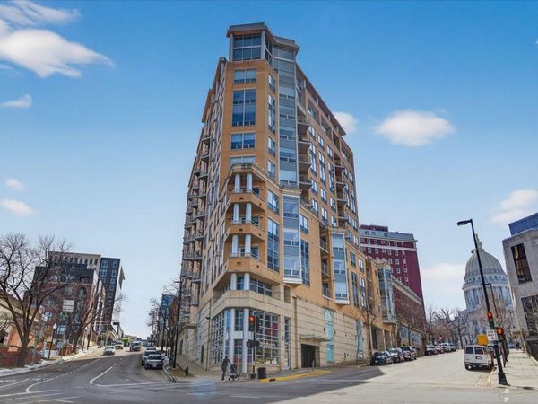 125 N Hamilton Street, Unit 601, Madison, WI 53703