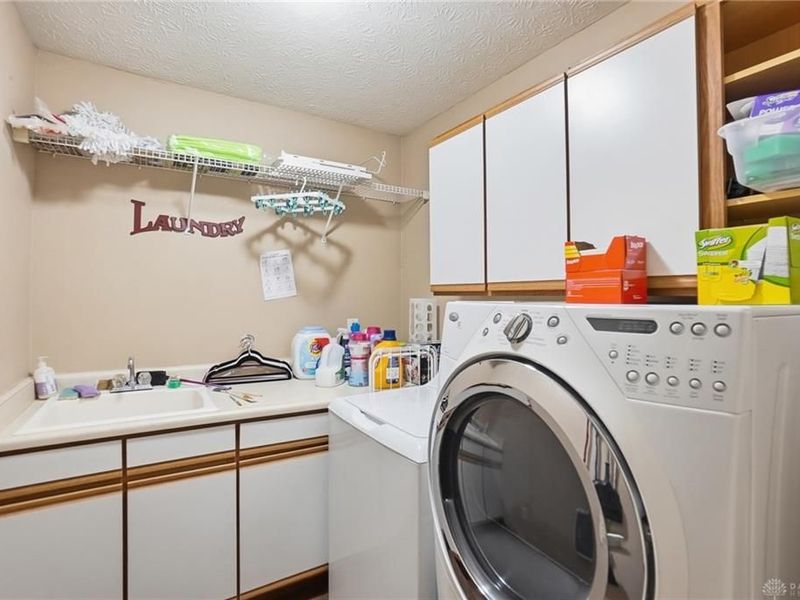 214 Old Carriage Drive, Englewood, OH 45322 Photo 14