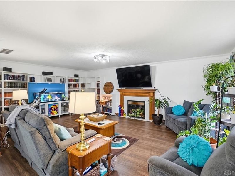 214 Old Carriage Drive, Englewood, OH 45322 Photo 6