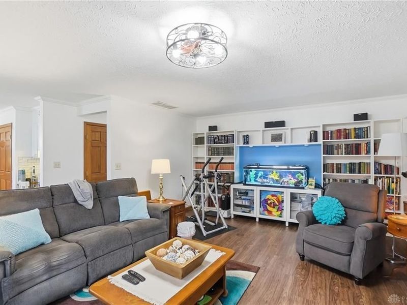 214 Old Carriage Drive, Englewood, OH 45322 Photo 7